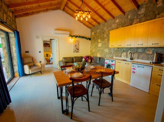 Villa Ege & Villa Yigit & Villa Yagiz - Happy Villalari Fethiye Exterior photo
